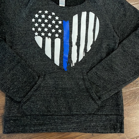 Police Thin Blue Line Heart Flag Pullover Sweatshirt Womens Small - Picture 2 of 9